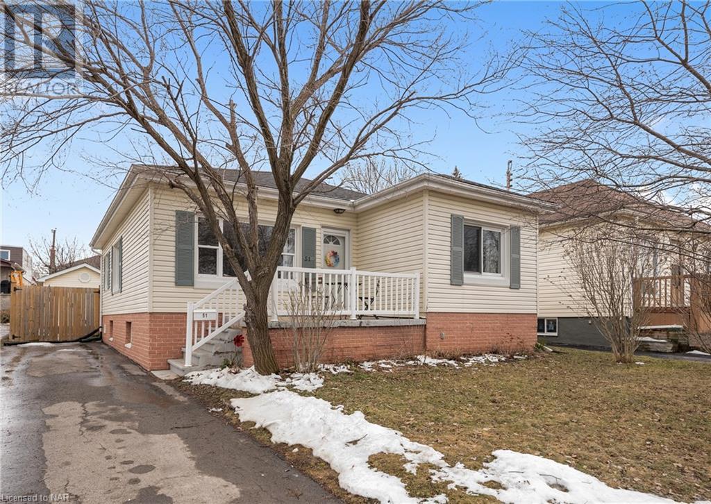 BoldtRealtyInc's tweet photo. ✨ NEW LISTING! ✨

🏡 51 Michael Ave | St. Catharines | $649,900

🙋‍♀️ Tara Sabadin | 905-650-8272 | tara@boldtrealty.ca

Learn more about this must-see listing at https://t.co/pfF7U7qOm1 and contact Tara Sabadin to schedule a viewing! https://t.co/e4McU7c3td