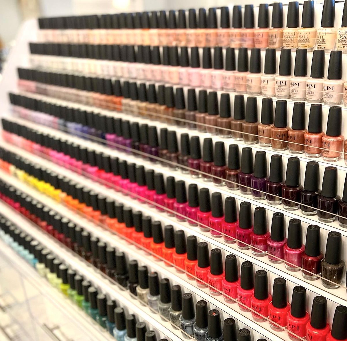 OPI_PRODUCTS's tweet photo. Whatโs not to be #OPIObsessed over?! @bluegrassdayspa has the right idea.
#ColorIsTheAnswer #OPINailLacquer #OPIPro #NailTech #NailTechLife #NailGoals #SalonGoals #NailLove #NailObsessed #OPIObsessed https://t.co/NAZQPkOVII