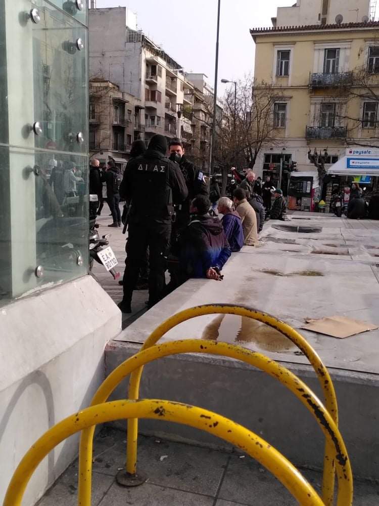 MigrantsSoli's tweet photo. Massive police raid in Athens, Greece yesterday & today to arrest undocumented migrants and transfer them to detention centres.
Solidarians who mobilised to show their opposition, got arrested.
Please share and support those detained.
We're two worlds apart, solidarity will win! https://t.co/1ZNpZjDYVa