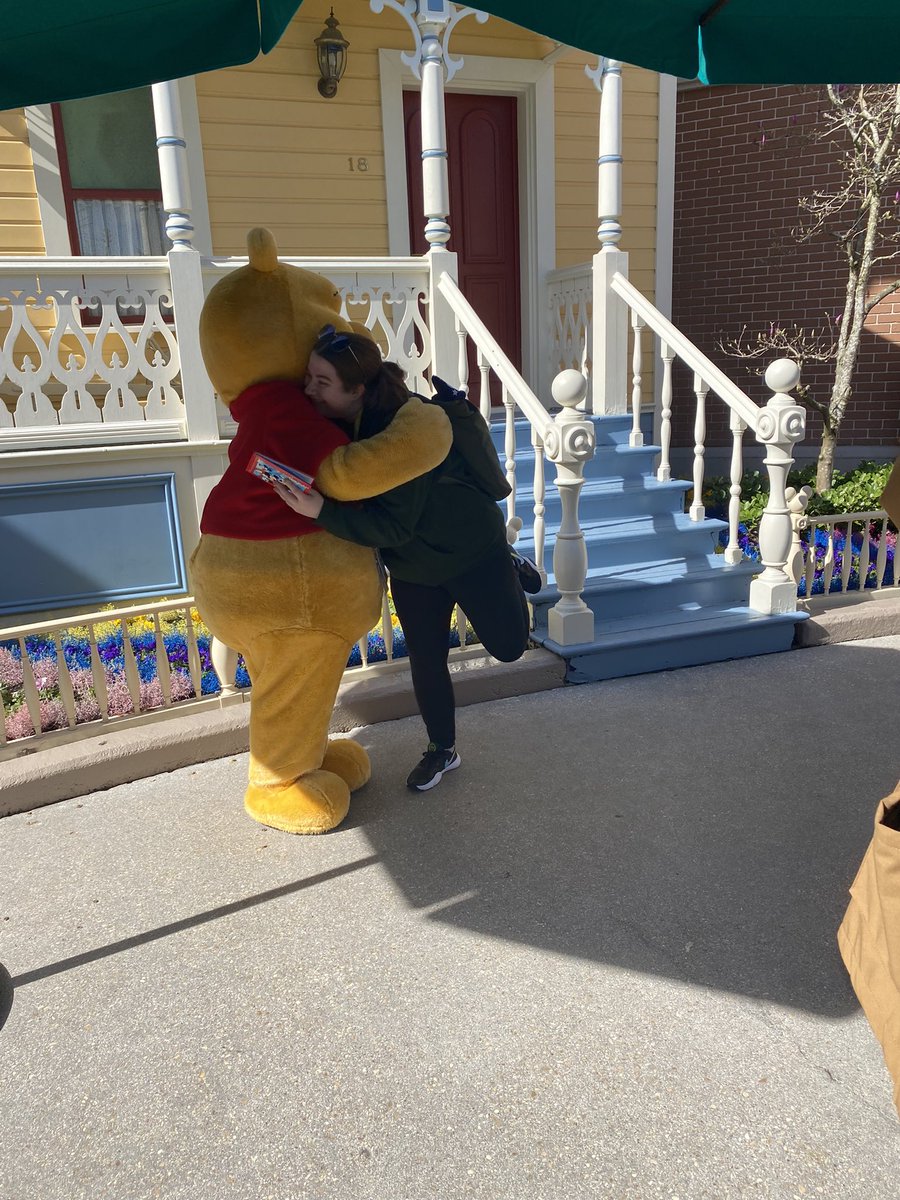 strawbiesoup's tweet photo. 🥺🥺 https://t.co/IijTFJmNR8