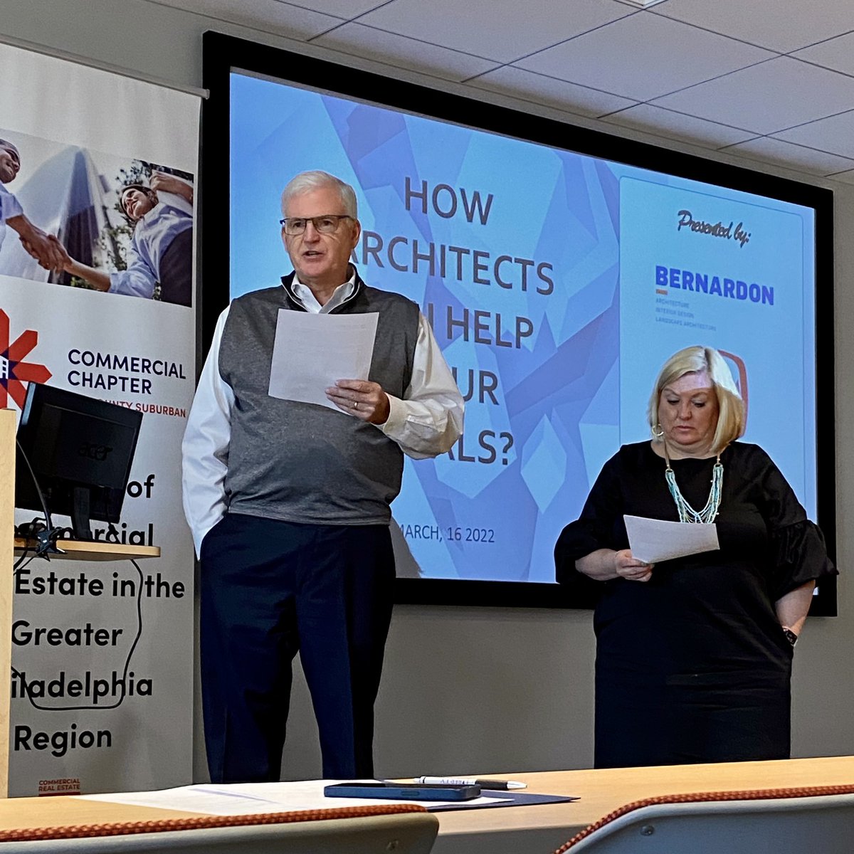 MarketingErin's tweet photo. Great start to my morning with the CII Council. Today’s panel featured Sharlee Van Tine of @tonogroup, James Dugan, AIA, and Neil Liebman or @bernardondesign. Insightful discussion between panel &amp; attendees. Thank you for a great start to the day. #networking #viewfrommydesk https://t.co/oB537VaeLX