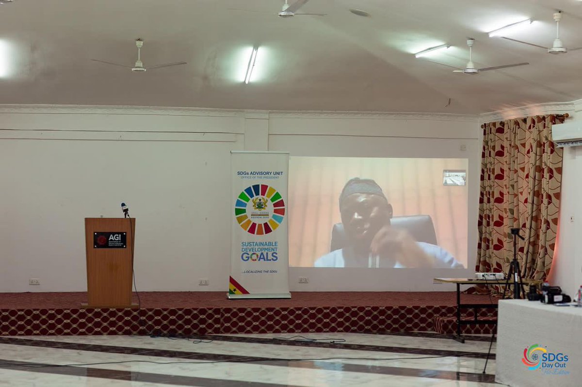 SDGsPresidency's tweet photo. The private sector is the engine of growth - Dr. Andani Alhassan, Form CEO/Excutive Director Stanbic Bank Ghana.
#SDGs Innovation Challenge
#SDGsDayOut
#SDGsHo
#leaveononebehind
#sdgs
#Ho
#globalgoals https://t.co/ZAxdShtuTH