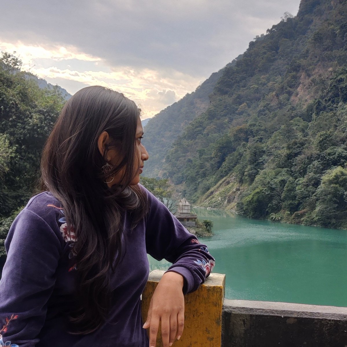 PriyankaTagaram's tweet photo. #NewProfilePic https://t.co/tujcjE5uVe