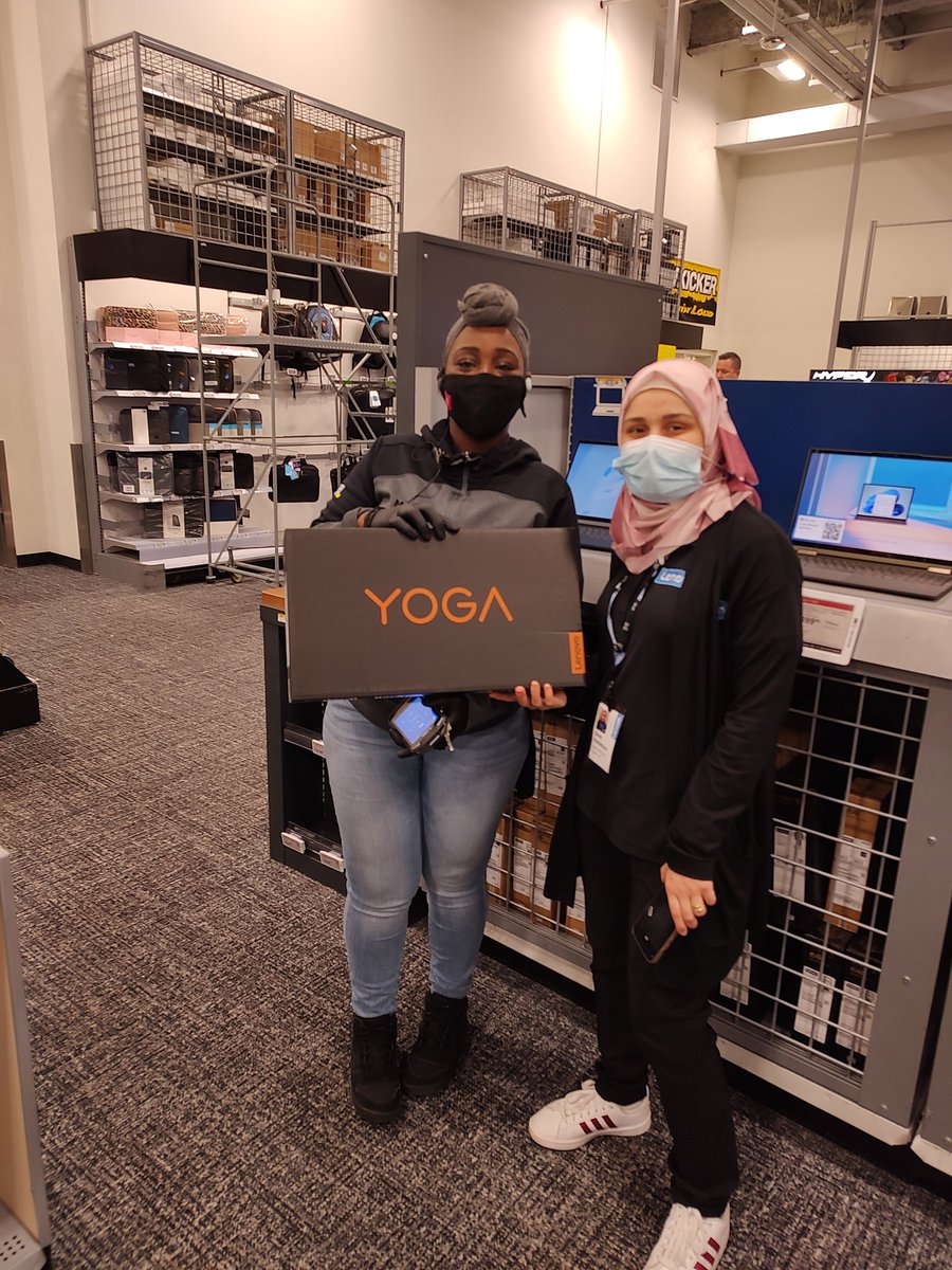 DwilsonMy's tweet image. Lenovo Yoga 7i 14 I5 out the door. #wearepremium #PremiumSTARS