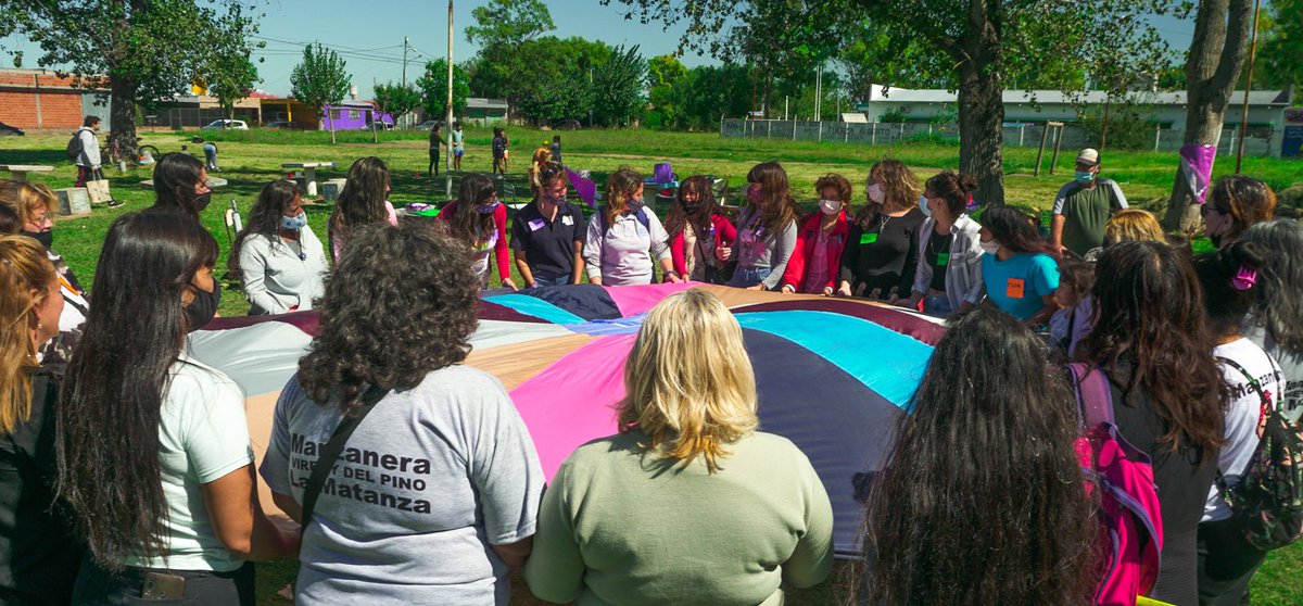 DSLaMatanza's tweet photo. Jornada en la Zona de Crianza Comunitaria del CIC Balestrini (Virrey) en el marco de la conmemoración del Día Internacional de La Mujer, en articulación entre el Programa Primera Infancia de #DesarrolloSocialLaMatanza  y el Programa Primeros Años de SENAF https://t.co/YQN1oLfDP3