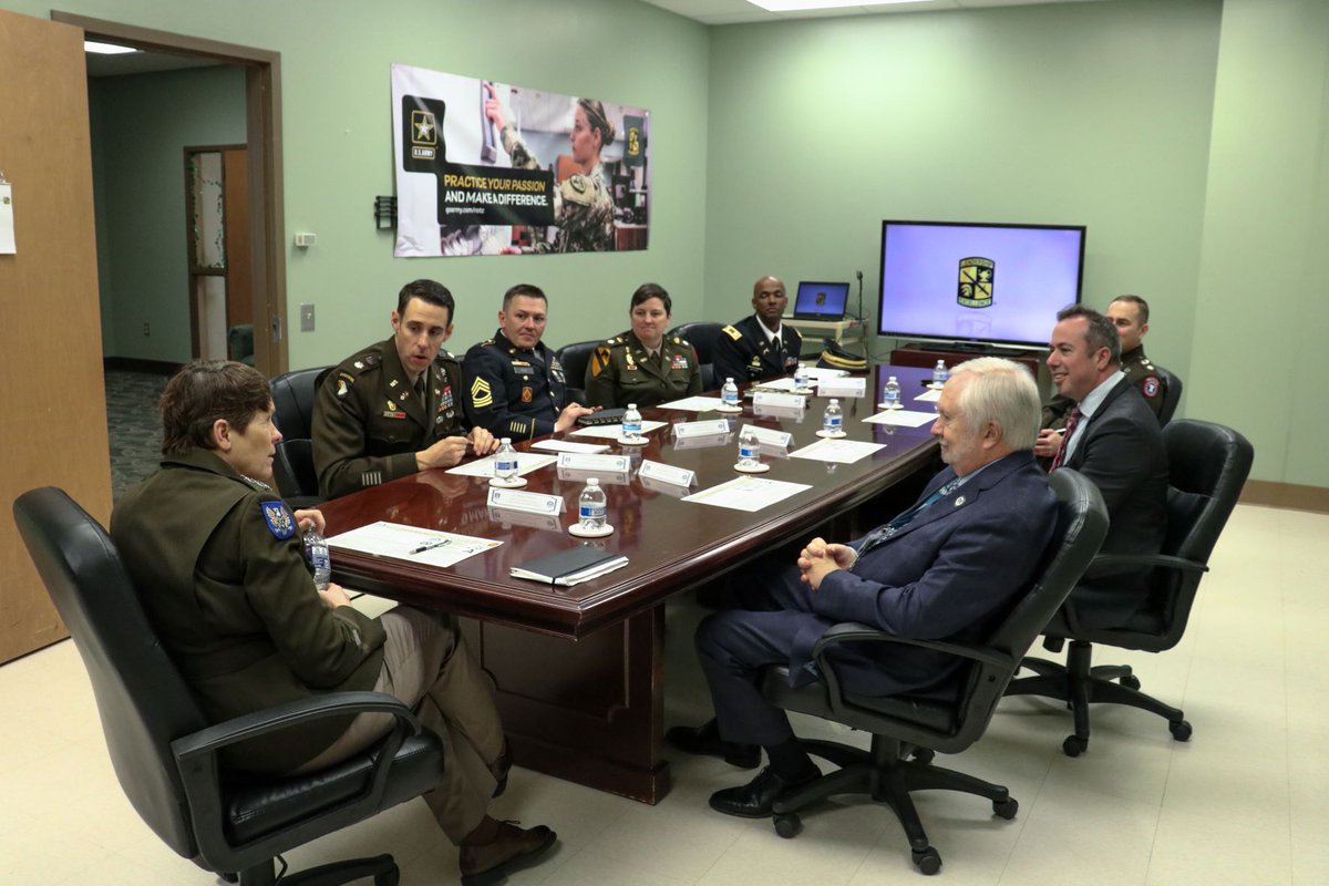 Thank you, LTG Gervais, for visiting the Jaguar Battalion at Augusta University! Our cadets, cadre, staff, and executive leadership thoroughly enjoyed discussing personal, program, and institutional growth.