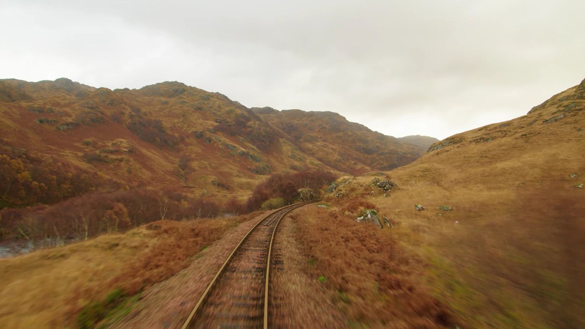 National Rail's YouTube channel shows Brits train journeys from drivers' cabs mirror.co.uk/news/uk-news/n…