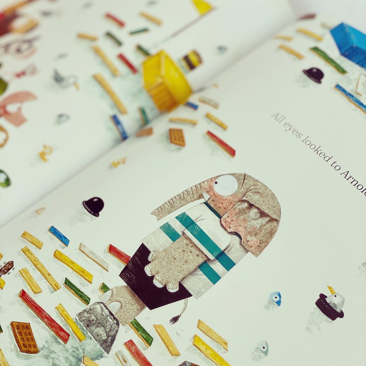 bookgiftblogger's tweet photo. Arnold the Elephant is shipwrecked on a tiny island. Friends try to help, but their vessels can’t take his weight #elephantisland by #LeoTimmers is a fun read with expressive illustrations. Using the wreckage Arnold builds a big island &amp; life is great. Will he ever want to leave? https://t.co/ji5Phi0ooN