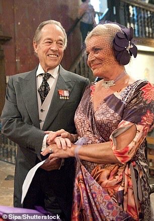 TheNorskaPaul's tweet photo. The Queen of France🇫🇷 #PrincessofJoinville dies at 83.
#PrincessMicaela #DowagerCountessofParis was born Micaëla Ana María Cousiño y Quiñones de León in #Vichy of #Spanish 🇪🇸nobility.
She was 2nd wife of Henri d'Orléans, the late #CountofParis & would of inherited #French throne. https://t.co/ziwvIvrUvP