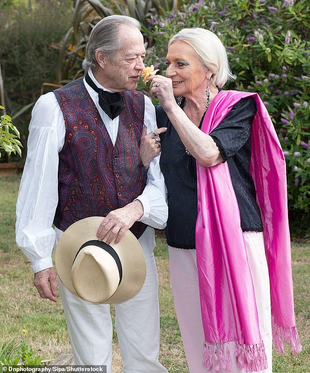 TheNorskaPaul's tweet photo. The Queen of France🇫🇷 #PrincessofJoinville dies at 83.
#PrincessMicaela #DowagerCountessofParis was born Micaëla Ana María Cousiño y Quiñones de León in #Vichy of #Spanish 🇪🇸nobility.
She was 2nd wife of Henri d'Orléans, the late #CountofParis & would of inherited #French throne. https://t.co/ziwvIvrUvP