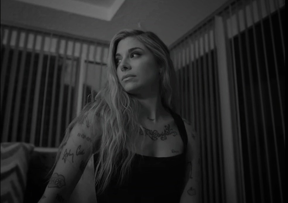 Carluchiis_9's tweet photo. "#evergone is about what it feels like to lose someone and to decide that they're not really gone, that they're with you.."
ππ @ christina perri, gracias por existir. https://t.co/kFx8Lu4FuV