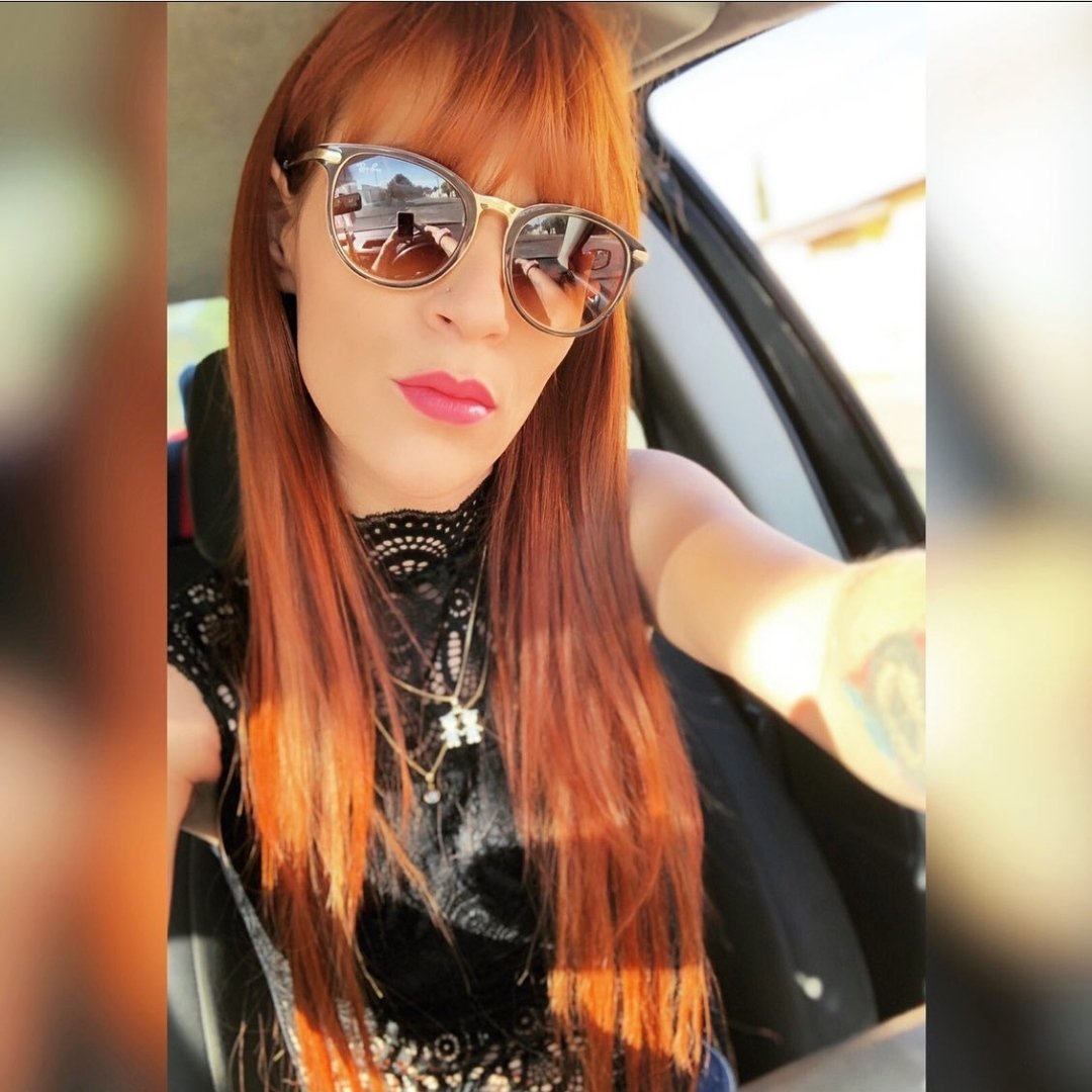 karitaveiga's tweet photo. Vamos atualizar esse perfil né? Já que volteeeeeiiiiiiiii pra cá de novo, depois de anooos U.u ♥️ https://t.co/KT6UU1dOGx
