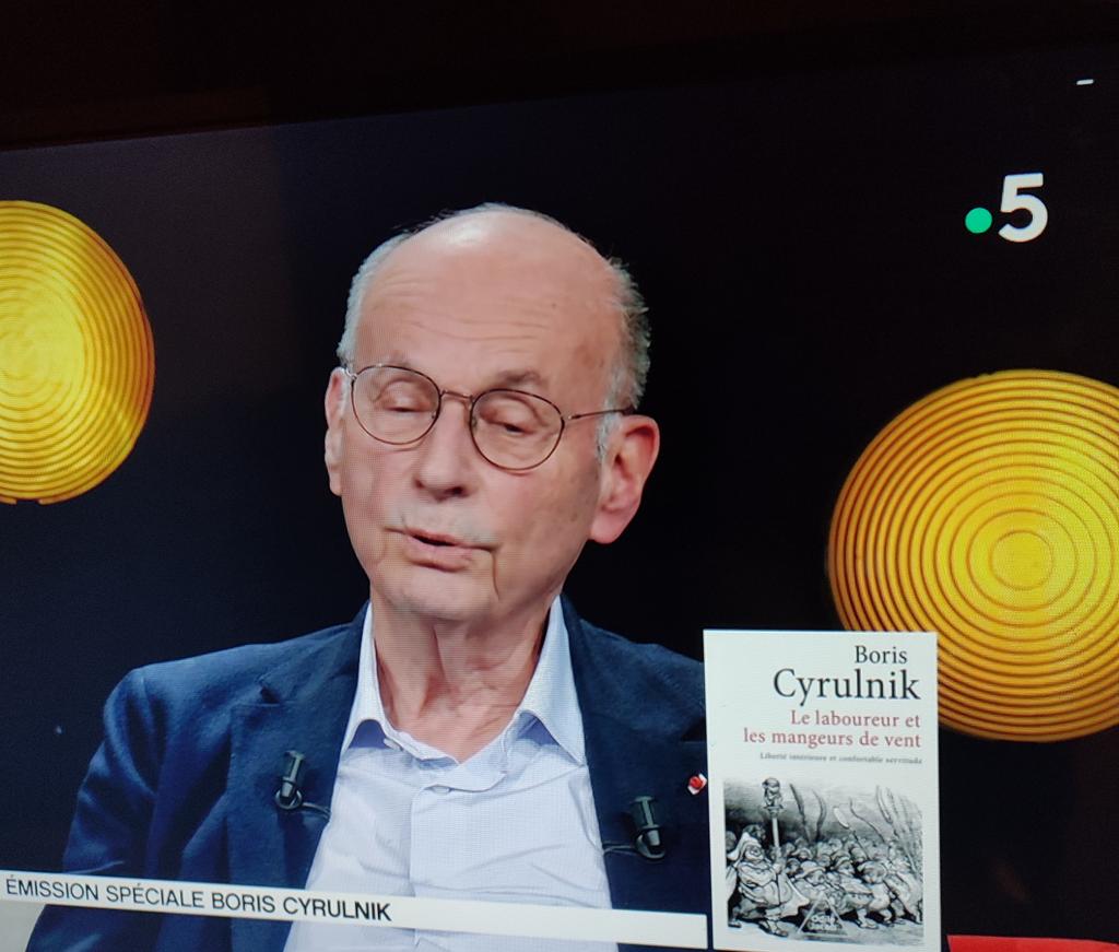 Nabil_Louaar's tweet photo. 15 minutes de #Cyrulnik, 8 ans d'espérance de vie gagnés... #culture #livres #resilience #Lglfr5 #france5 #Lgl https://t.co/kKgaEqrQKQ