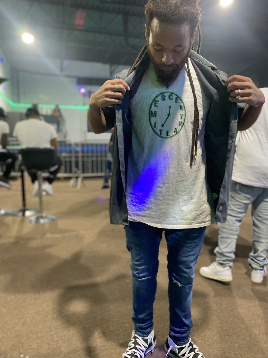 farrowtheking_'s tweet photo. CALL IT A 3 PEAT OR CALL IT THE EP ๐๐ โROLLIN ON CENTRAL TIMES THE EPโ DROPS 3/25/22 ๐๐ #farrowtheking #centraltimesthebrand https://t.co/6b52hwXwOY