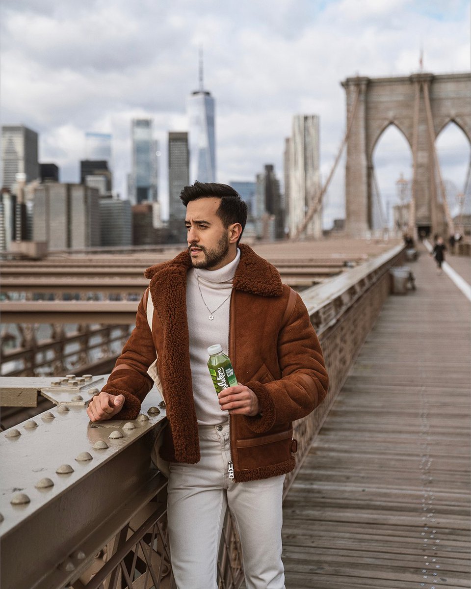 EvolutionFresh's tweet photo. The perfect pick me up whenever you’re on the go 🚶‍♂️Thanks for taking us along, @motiankari! 

#EvolutionFresh #coldpressedjuice https://t.co/s4O3osrEfU