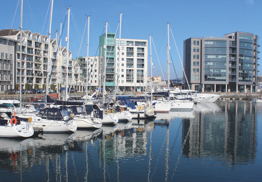 coastmag's tweet photo. ⛵️ From a Brighton apartment to a waterside pad in Anglesey - browse through our pick of the latest marina and harbourside properties on the market: https://t.co/UpmKsPFMMD

#MarinaLiving #MarinaLife #Harbour #BoatLife #Boating #Sailing #sailingadventure https://t.co/nGR5J6lXrb