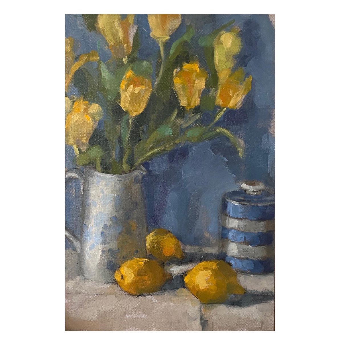 FionaCarver's tweet photo. A rainy day today but painting these lovely yellow tulips made be feel so sunny 💛 Tulips and Lemons oil on linen 20x30cm #tulips #floralart #flowerpainting #britishart #springpainting #oilpaintings #stilllife #stilllifeartist #stilllifepainting #rutlandartist #fineart https://t.co/ognvSu3C5p