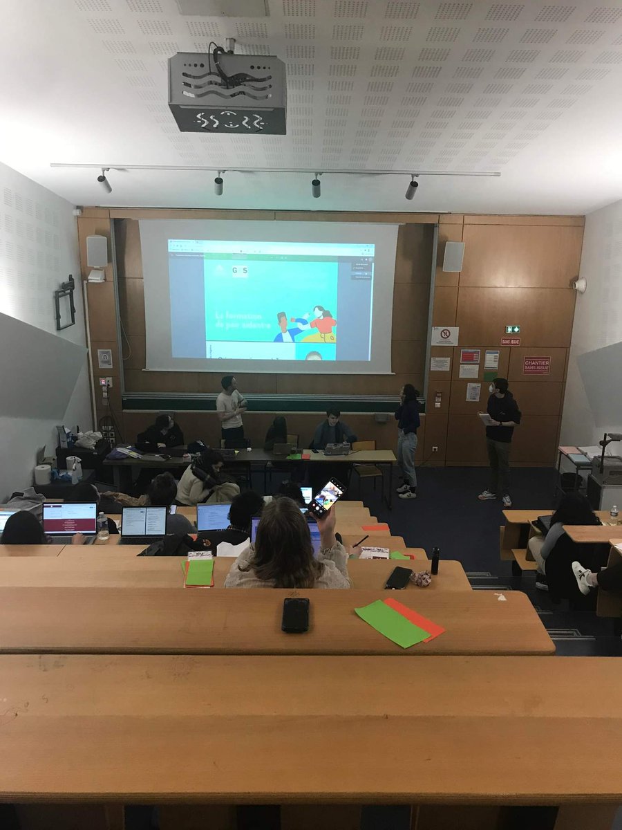 SalomeTessDB's tweet photo. Fin de l'Assemblée Générale de Mars de l'@AGEParis ! Au programme :
- Présentation de l'événement sportif de l'@agoraeparis à destination des bénéficiaires et du réseau !
- Présentation de la formation Sentinelle par @NightlineFrance ! https://t.co/PjEJhlkm5w