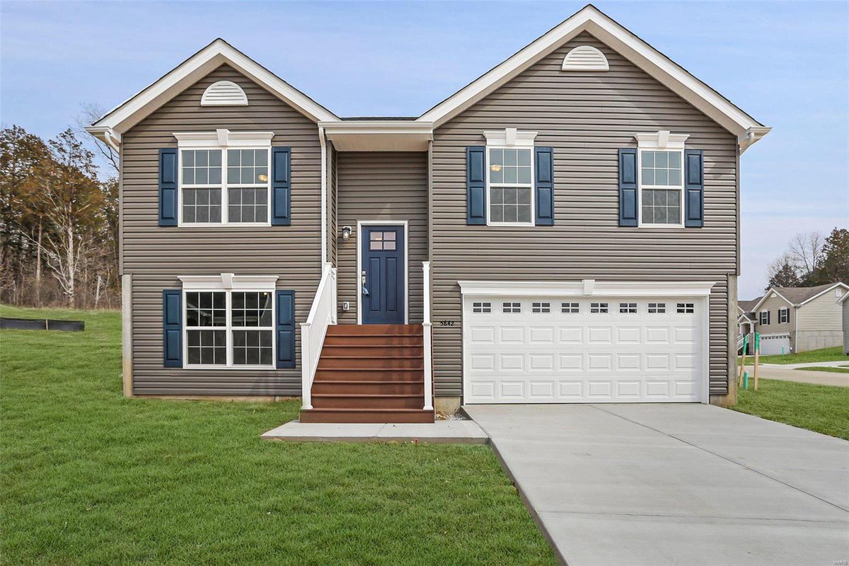 AmyPru's tweet photo. Do you know someone looking for a great #property in #CedarHill?   #realestate https://t.co/Npi8dQiZVA https://t.co/zvKd0r1oRr