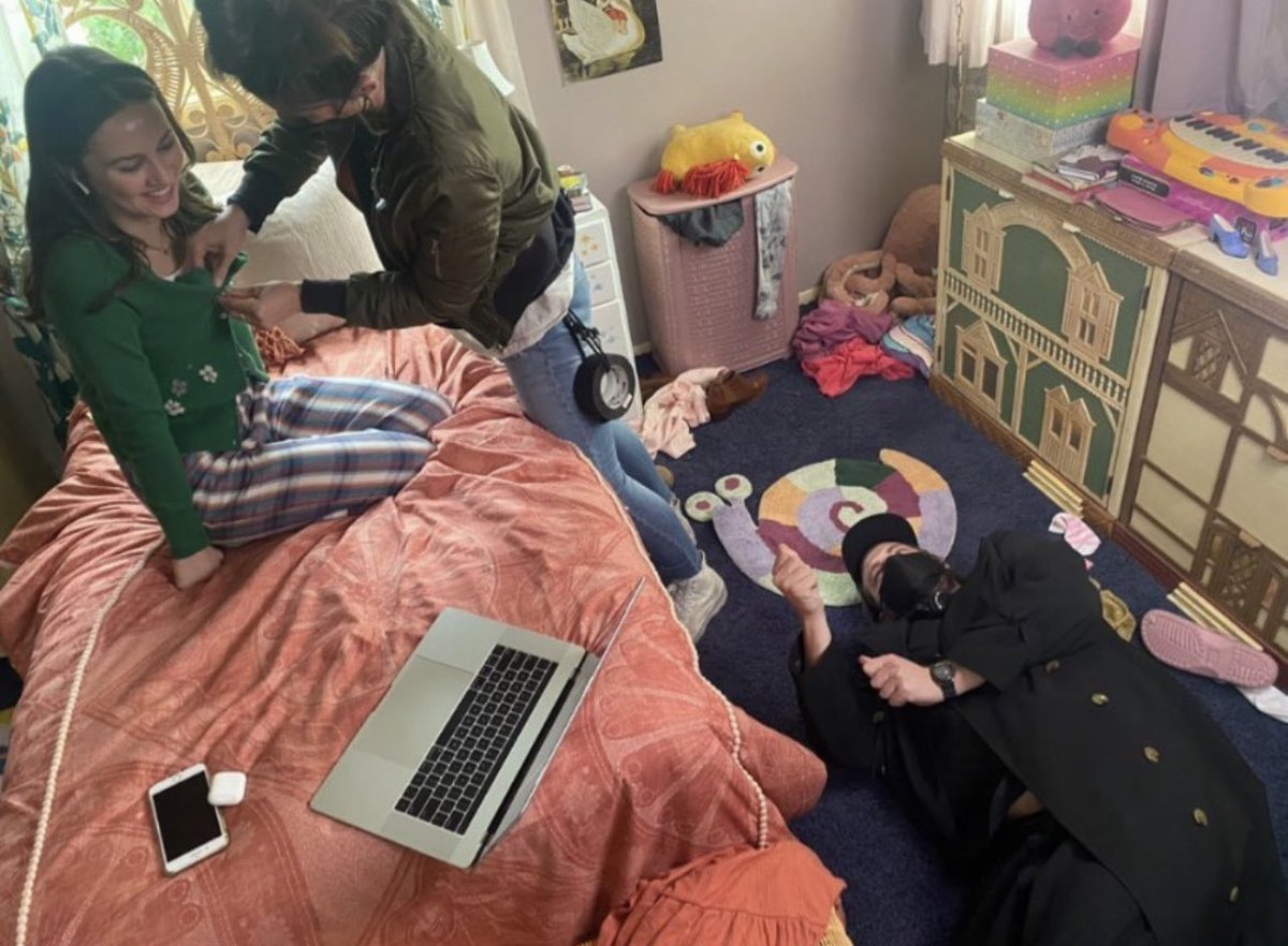 prideprejucide's tweet photo. the fact that angus was in lexi’s room reciting his lines from fez and lexi’s phone calls for maude to actually hear them in person…suddenly i cannot breathe https://t.co/sWkETs9UFd