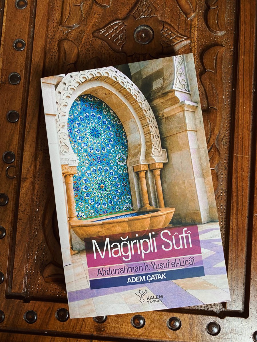 KalemYayinevi's tweet photo. Bu eser, VI/XII. asırda Mağrip’te yetişmiş önemli mütefekkir ve mutasavvıf Abdurrahman b. Yusuf el-Licâî’nin hayatını, yaşadığı dönemin siyasî, ilmî, kültürel ve dinî yapısını ortaya koyuyor ve Licâî’nin tasavvufî düşüncesini gün yüzüne çıkarıyor.

https://t.co/1L1aa0J9EO https://t.co/QWAOwTwyet