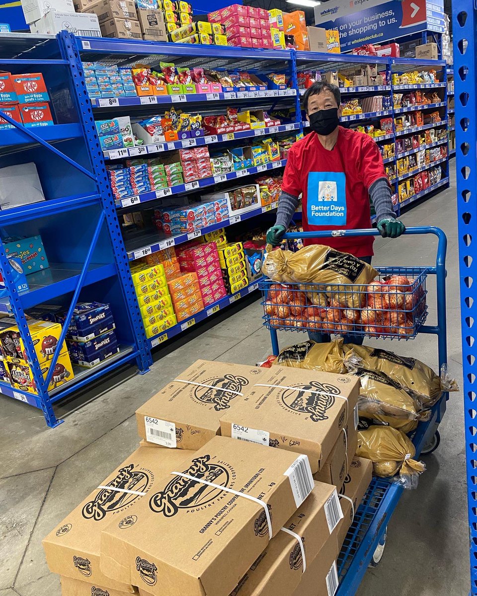 Betterdaysfdn's tweet photo. Thank you @SecondHarvestCA @foodrescueca for your generous support to our Canada programπ¨π¦
β’
We are busy purchasing and delivering food hampers to families in need across Calgary
β’
#calgarynonprofit #yyc #foodforallthefamily #thankyou #secondharvest #helpforkids https://t.co/TkAoCzP750