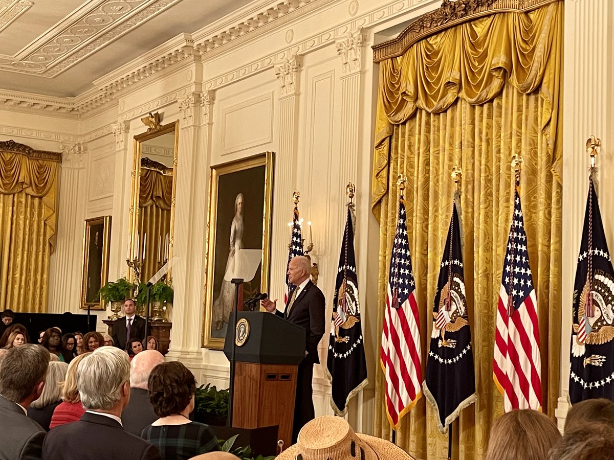 DanielaLigiero's tweet photo. President Biden signed to reauthorize the Violence Against Women Act (#VAWA)! 👏 This landmark legislation is crucial - protecting women from violence and providing survivors with the resources they need. Thrilled to watch this historical moment during #WomensHistoryMonth https://t.co/eGeiO8a2mW