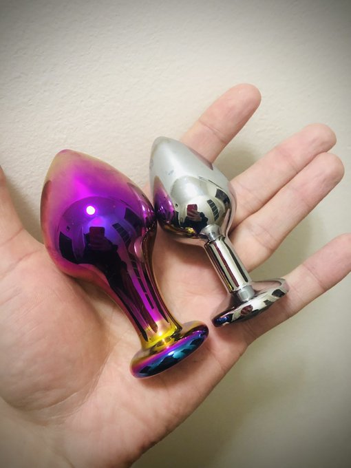 @ZlobiveLisce Ja jsem vlastne teprv nedavno objevil, ze mam mezi nohama dalsi zajimave misto 😅 No ty<a class="tags" target="_blank" title="On Twitter" href="/?out=eyJ0eXAiOiJKV1QiLCJhbGciOiJIUzUxMiJ9.eyJpYXQiOjE3MjU0MDkwMzUsImlzcyI6InR3cG9ybnN0YXJzLmNvbSIsIm5iZiI6MTcyNTQwOTAzNSwiZXhwIjoxNzU2OTQ1MDM1LCJyZWRpcmVjdF91cmwiOiJodHRwczovL3R3aXR0ZXIuY29tL1psb2JpdmVMaXNjZSJ9.hy3esm2xPp7mt0oXC6Ie9c6AQO2hRCjswAEyN8Zw-S_GgsTSnv48uKEE8J_2UkpWGUdYK9KjueLbOho2Yeymrw">@ZlobiveLisce</a><a href="/tag/sextoy"class="tags"><span>#sextoy</span></a>