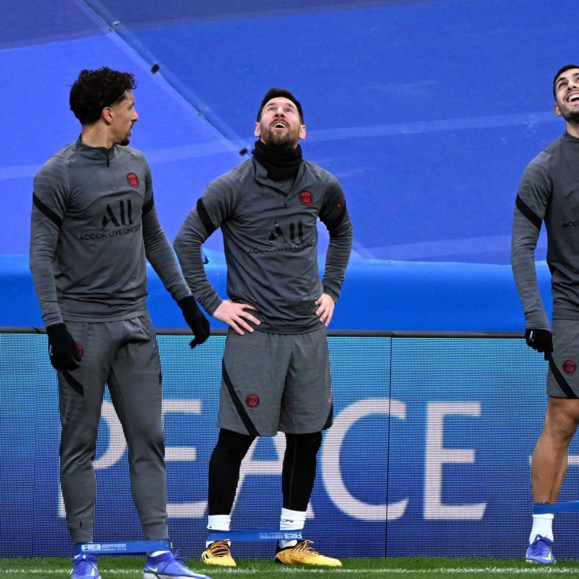 ZOYA JON (@jon32234709) on Twitter photo 