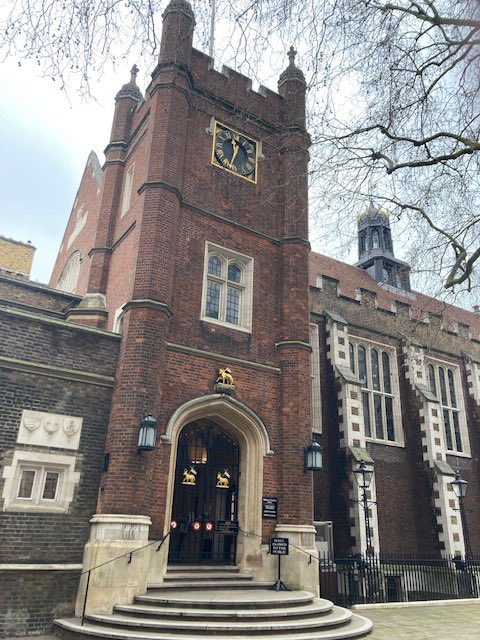 RedhillSixth's tweet photo. More fun from the Royal Courts of Justice and Law trip in London https://t.co/5FX2Va0DQ1