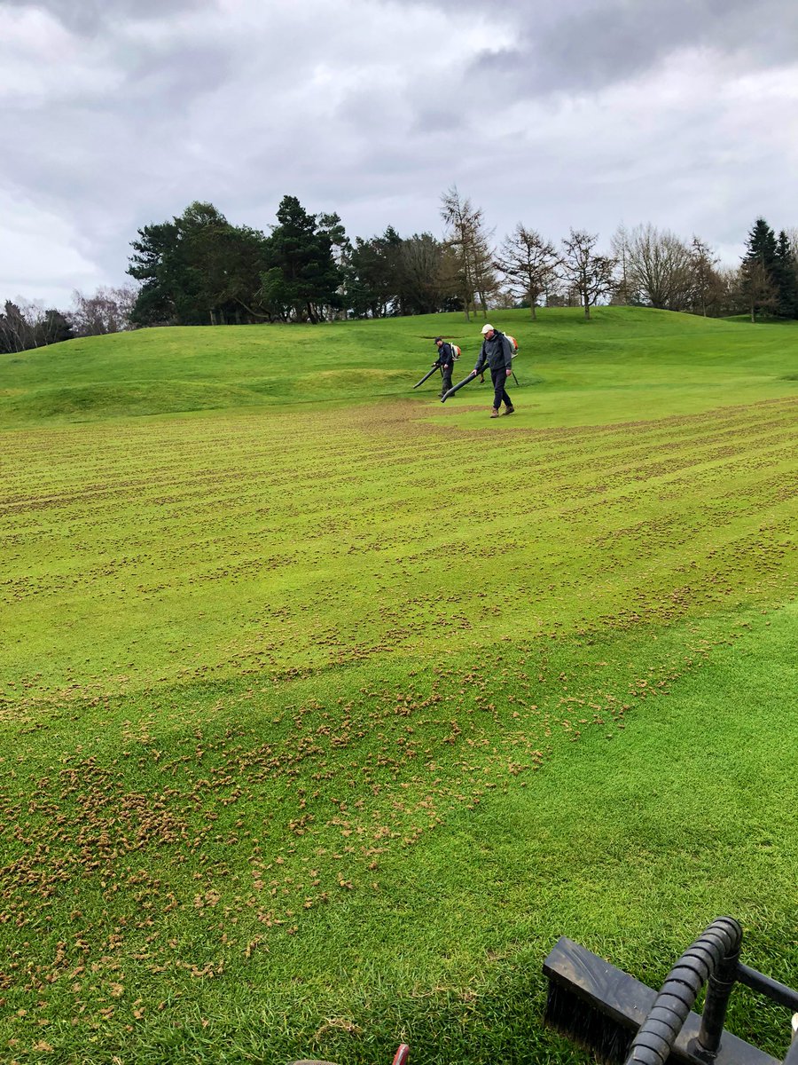 mattwhiting31's tweet photo. Another greens renovations done and dusted. Finished off with the usual over-seed of CBL @T2GBentgrass @turfcarescott . Great work from all the boys 💪🏼 @DanMead01 https://t.co/oKhUL9GNBF