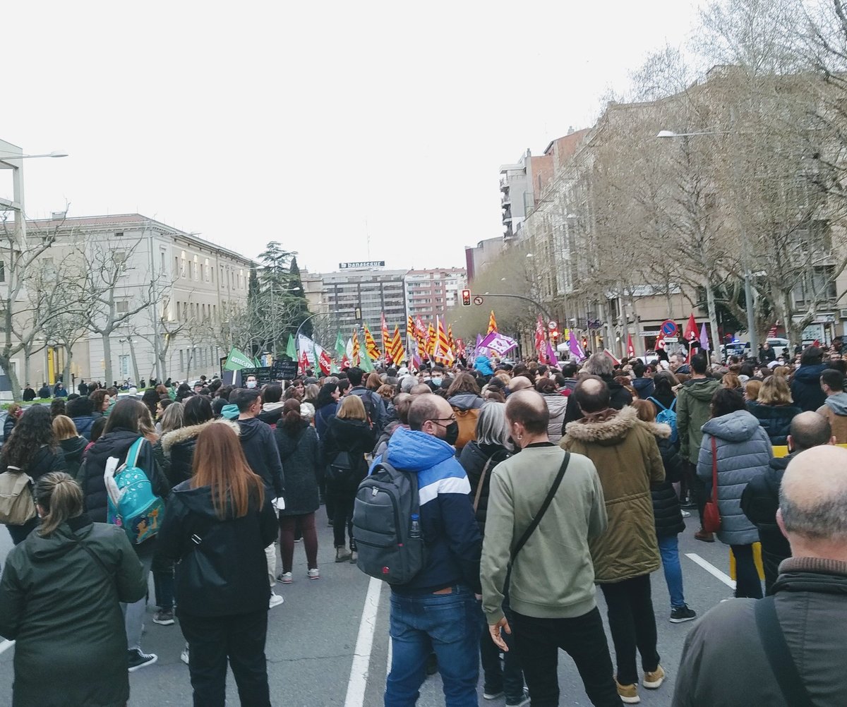 Molta gent amb molt a dir....

#cambraydimissio