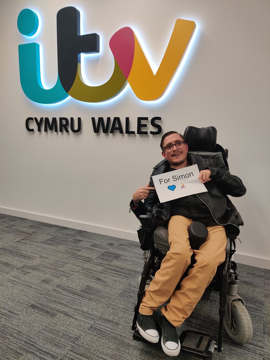 JoshReevesDCMS's tweet photo. That was so hard to do. 

#ForSimon ❤ 

@ITVCymruWales @ITVWales https://t.co/UyKgfmTdcv