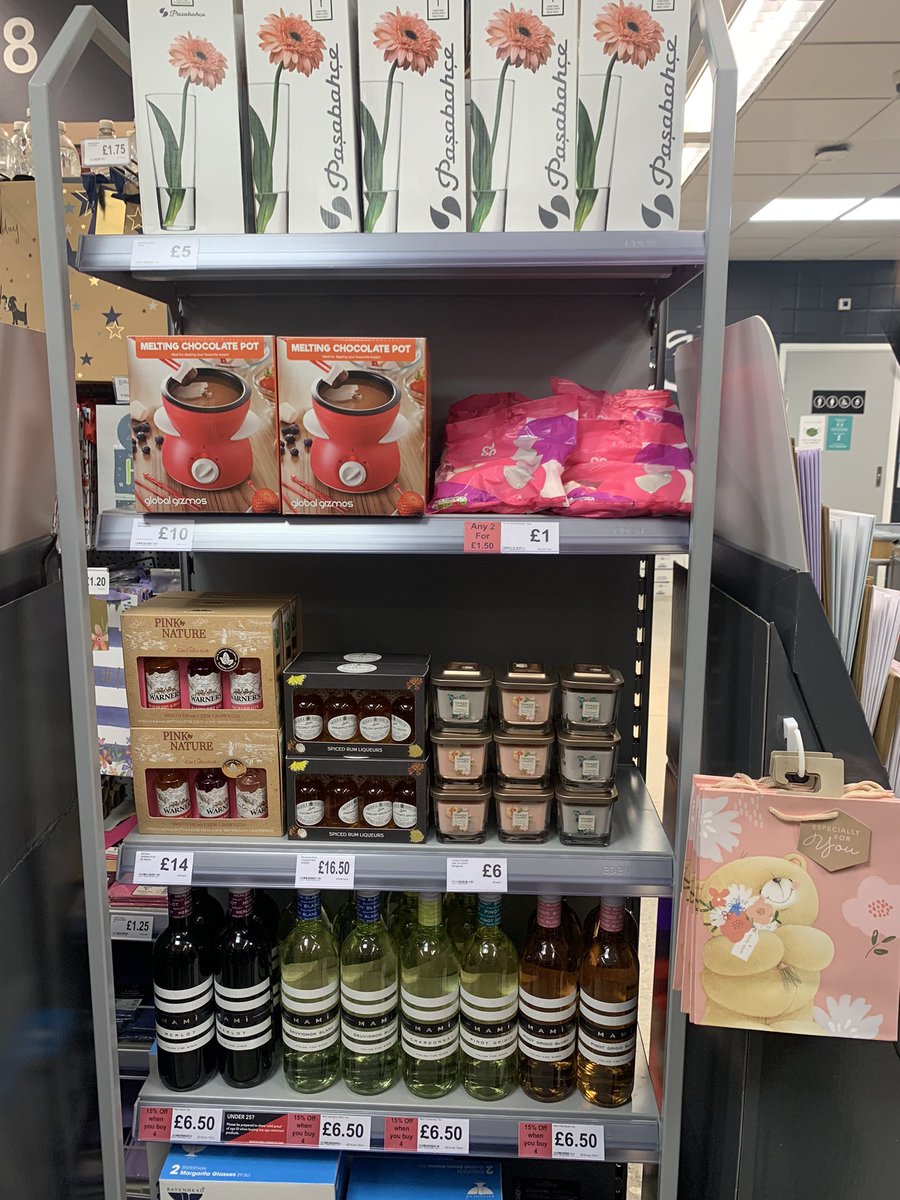 Bethany_194's tweet photo. All ready for Mothers Day at Broughton Astley 🥰 @Cpowers1996 @Karen_Pollard1 @YvonneKS11 https://t.co/iDdbxD4Uop
