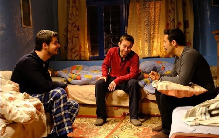 cihatxsuvarifn's tweet photo. İsteme geldi aklıma yoksa bizim deli oğlan amcaoğulları ile Asumanı mi istedi ayyy hadi inşallah ❤️✨ https://t.co/T9jWrTl4ot