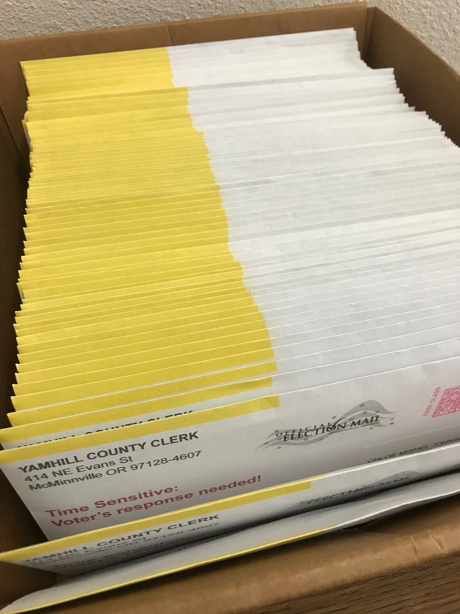 Did you receive an envelope from us with a yellow bar above our address? If so, there's likely a problem with the signature on your ballot envelope. If we have challenged your signature, you will not receive ballots in future 
elections until you cure the problem.
#OregonVotes