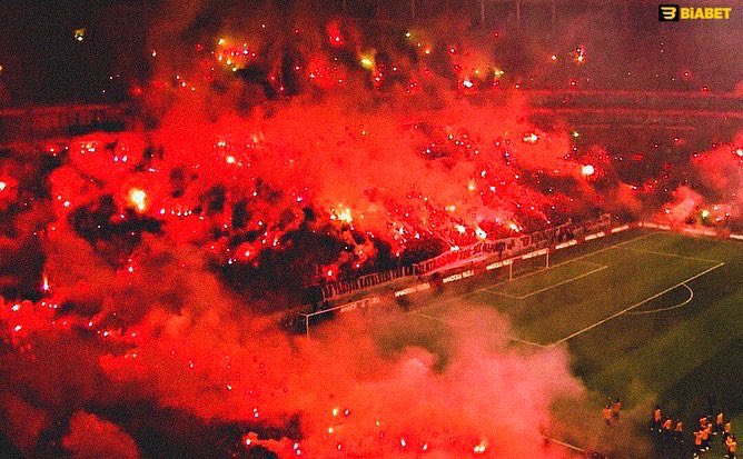 cifturnike's tweet photo. "Tutuşmuş beraber, ellerimiz yangın ezelden..." https://t.co/BIEOHeE8sy