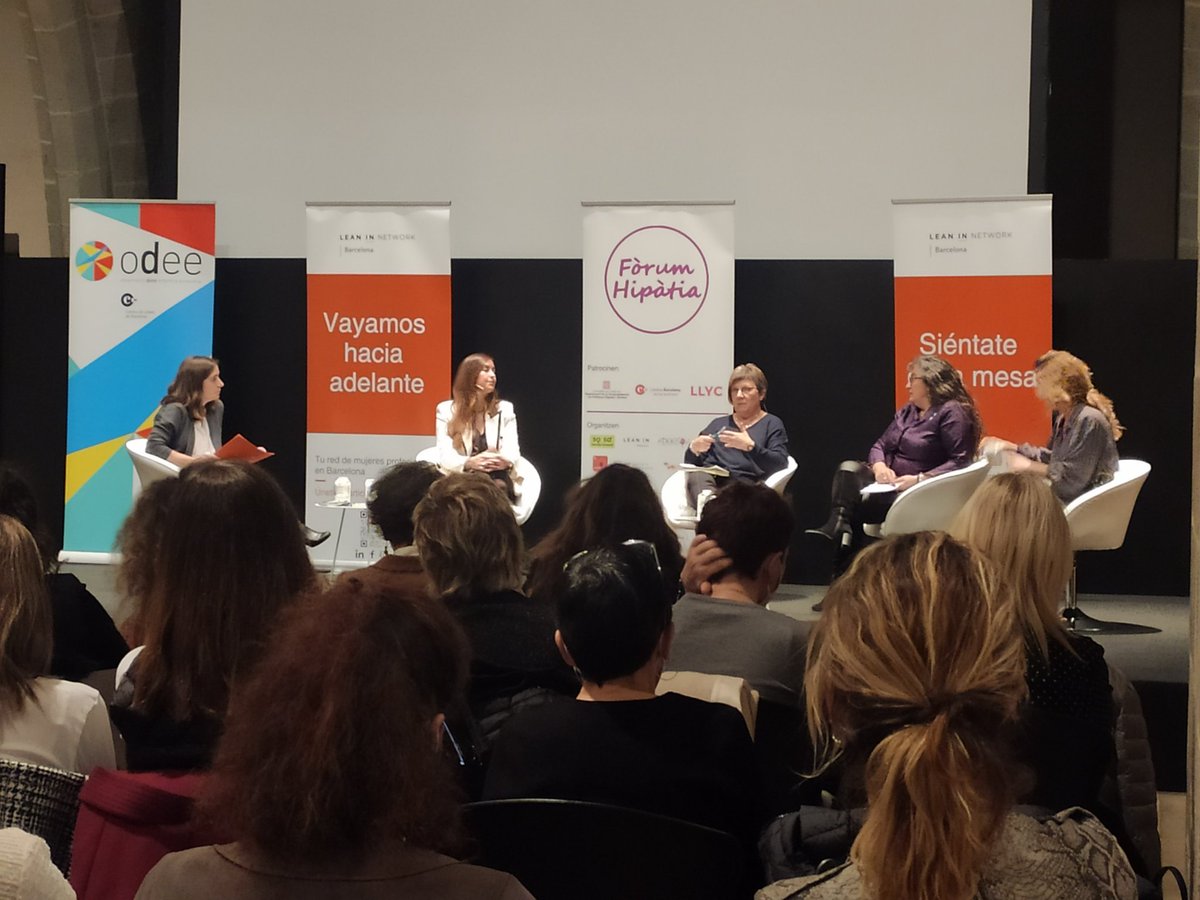 4o #ForumHipatia en la Llotja de Mar, organizado por más de 20 asociaciones de mujeres y participación de @cambrabcn, <a href="/odeecambra/">DonaEmpresaEconomia</a>, <a href="/govern/">Govern de Catalunya</a> y @LlorenteyCuenca, centrado en la Educación, tecnología y mercado de trabajo: los grandes retos para los mujeres del s. XXI <a href="/lideratge_50a50/">50a50 Lideratge Compartit</a>