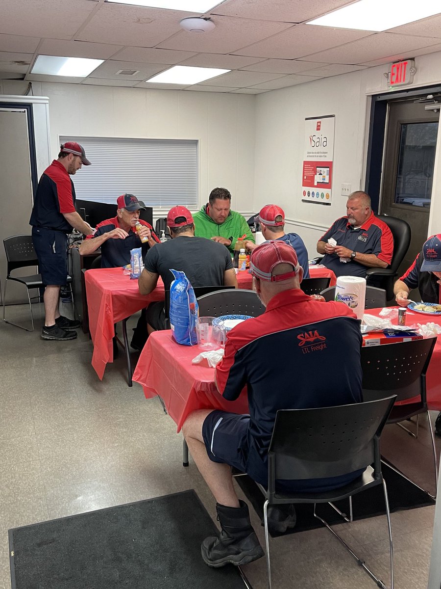 HadleyBrad's tweet photo. I had the honor of meeting with the Saia team at our Tifton GA terminal this morning.  They are ready to service our customer’s needs! https://t.co/N3hjdwef5y