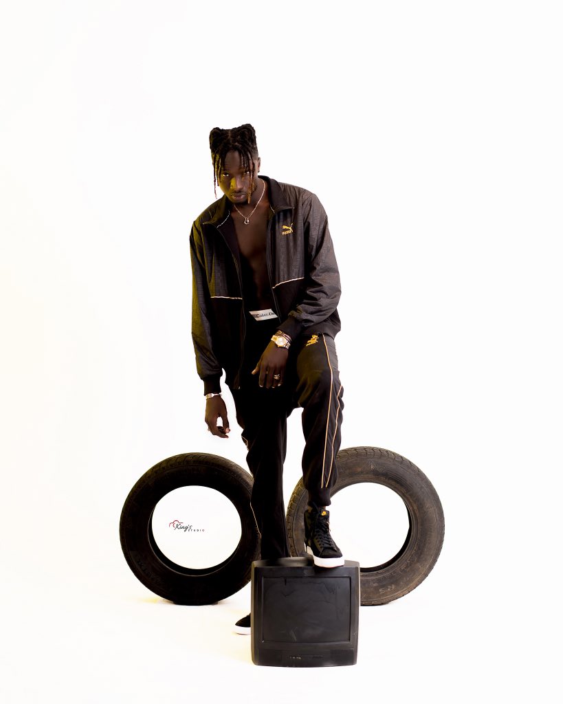 I’m street so watch both ways before you cross me.#OSHASHI