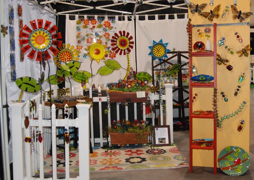 If you're looking for some durable visual interest in your landscape and garden, yard art is a great way to add focus and interest! 

Purchase tickets here: loom.ly/L9bUjoU