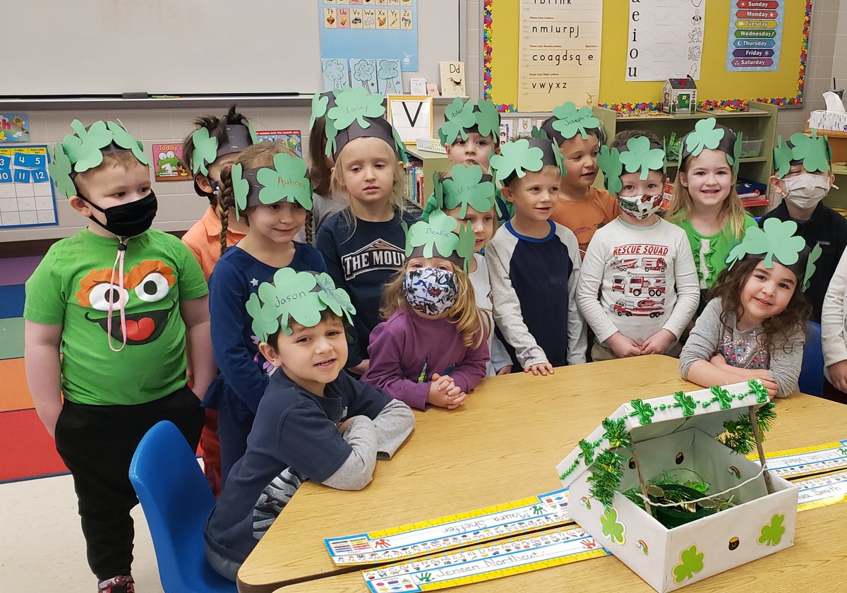 MSSEburg's tweet photo. Ms. Keller's PreK class is determined to catch a leprechaun! #StPatricksDay #catholicschool https://t.co/wVDKN4x3tz