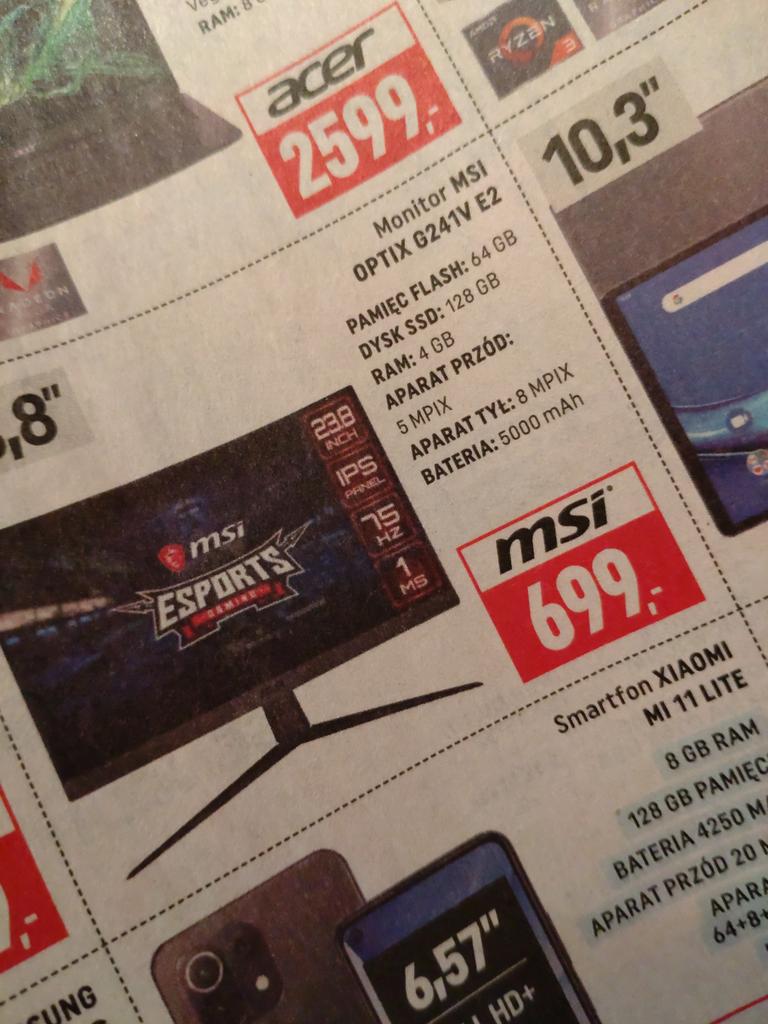 Jarek2045's tweet image. Kupię monitor - wymagam wydajnej baterii i sporej pamięci żeby &quot;wincyj gier weszło&quot; 😅 Aparaty też muszą być dobre! #msi #neonet #polska