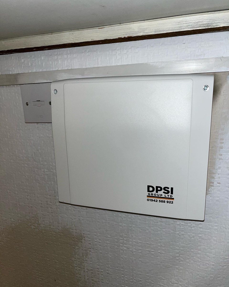 dpsigroupltd's tweet photo. 🟧⬛️ DPSI Group protecting this property in Springfield 🔥 

💥For a free quote get in touch today ⬇️
Email- dpsigroup@outlook.com
Contact - 01942 588 922
Insta - dpsigroupltd 
@OrisecLtd #dpsigroupltd https://t.co/5tJtKA0auu