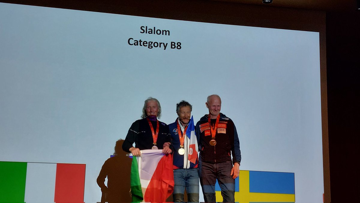 JensvAx's tweet photo. EN pall idag i alla fall på World Master Criterium, världsmästerskap alpint för veteraner. Grattis Mats Flodin, Funäsdalens SLK, för 3:e plats i SL 
 @SVTSport #allapåsnö #idrottihelalivet https://t.co/FrRJqNfeWS