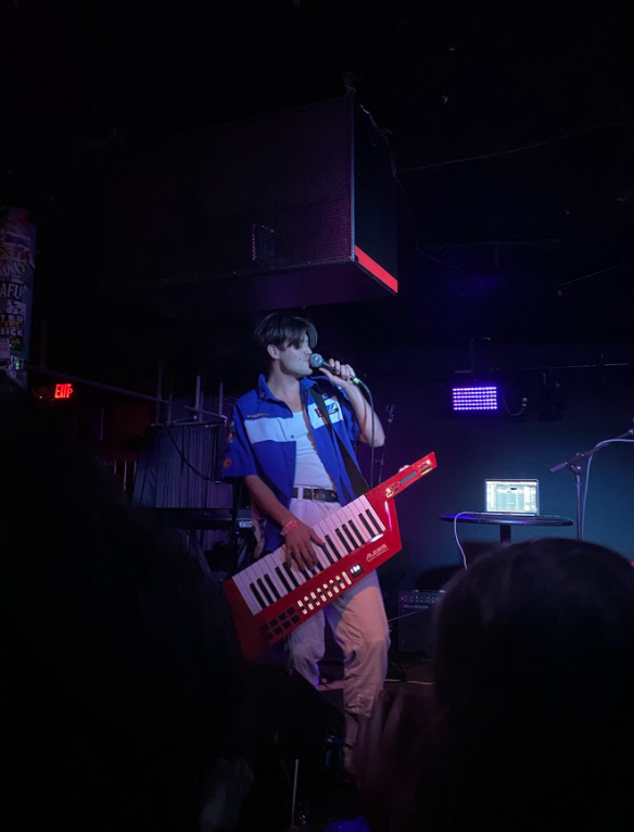 Retweet if you missed live music during the pandemic, we definitely did! That’s why MM is helping artists perform again and helping students attend concerts. By giving to MUSIC Matters on #GivingBlueday, you can help keep live music strong in Ann Arbor! givingblueday.org/o/university-o…