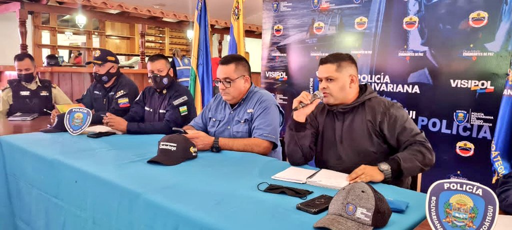 SECSC_ANZ's tweet photo. #16Mar| CJ Hernán Díaz: 34 @cuadrantdpaz fueron reasignados en el estado Anzoátegui, las Unidades de Patrullaje Interactivo Comunal (UPIC) ya se encuentran activas en los 21 municipio garantizando la respuesta a la población.

@MIJP_Vzla
@VipresegOficial
@REDI__ORIENTAL https://t.co/LKa3VIWhqB