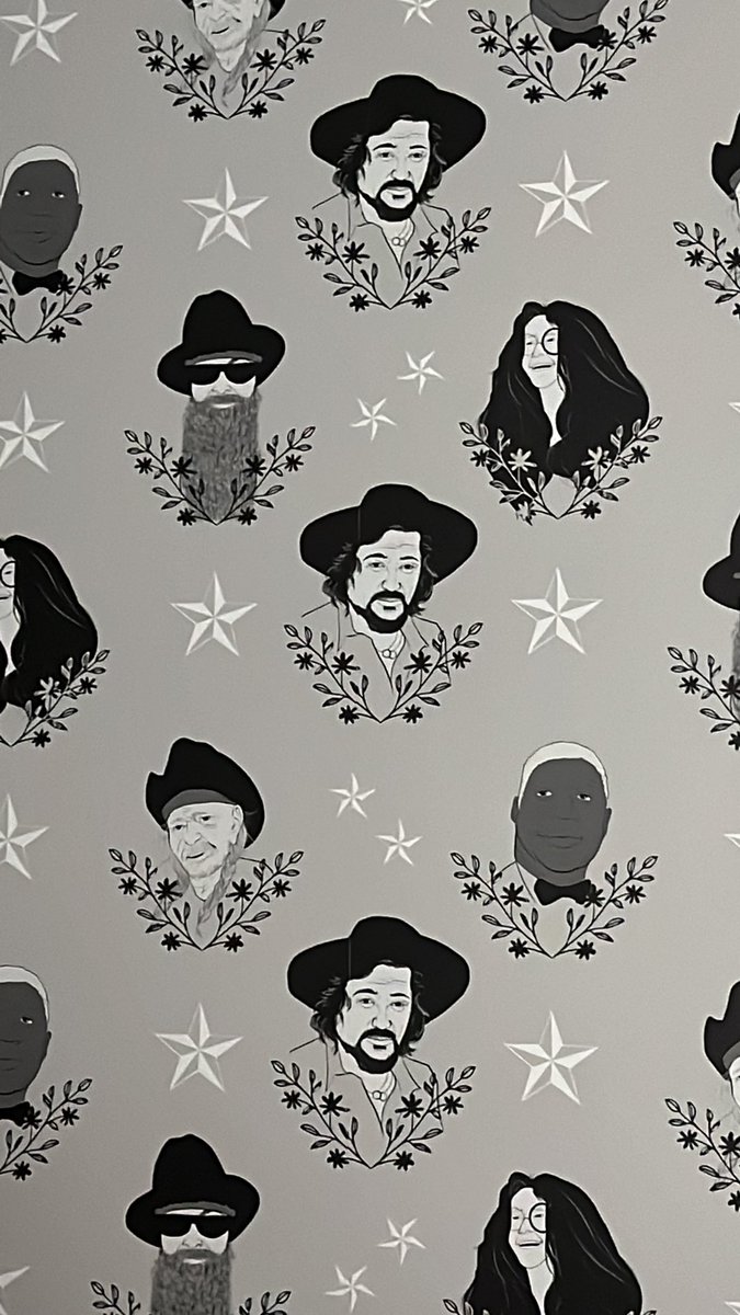 jeromybgrimmett's tweet photo. I am in #AustinTX, and this is the wallpaper in my hotel room… I’m on the fence about how I feel about it… https://t.co/OmCTL1biVO
