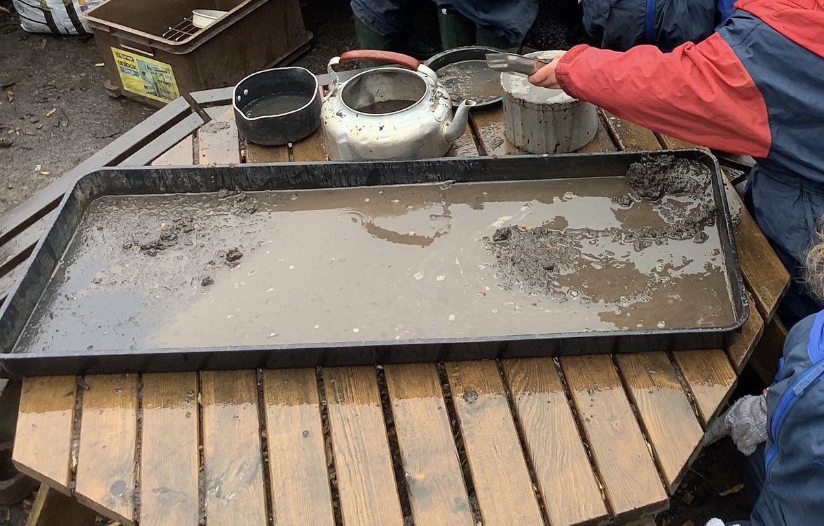 BalgreenNursery's tweet photo. Working together to make “the biggest cake in the world”. Wonderful collaboration and sharing of ideas and skills. https://t.co/PgpgwiFBEc