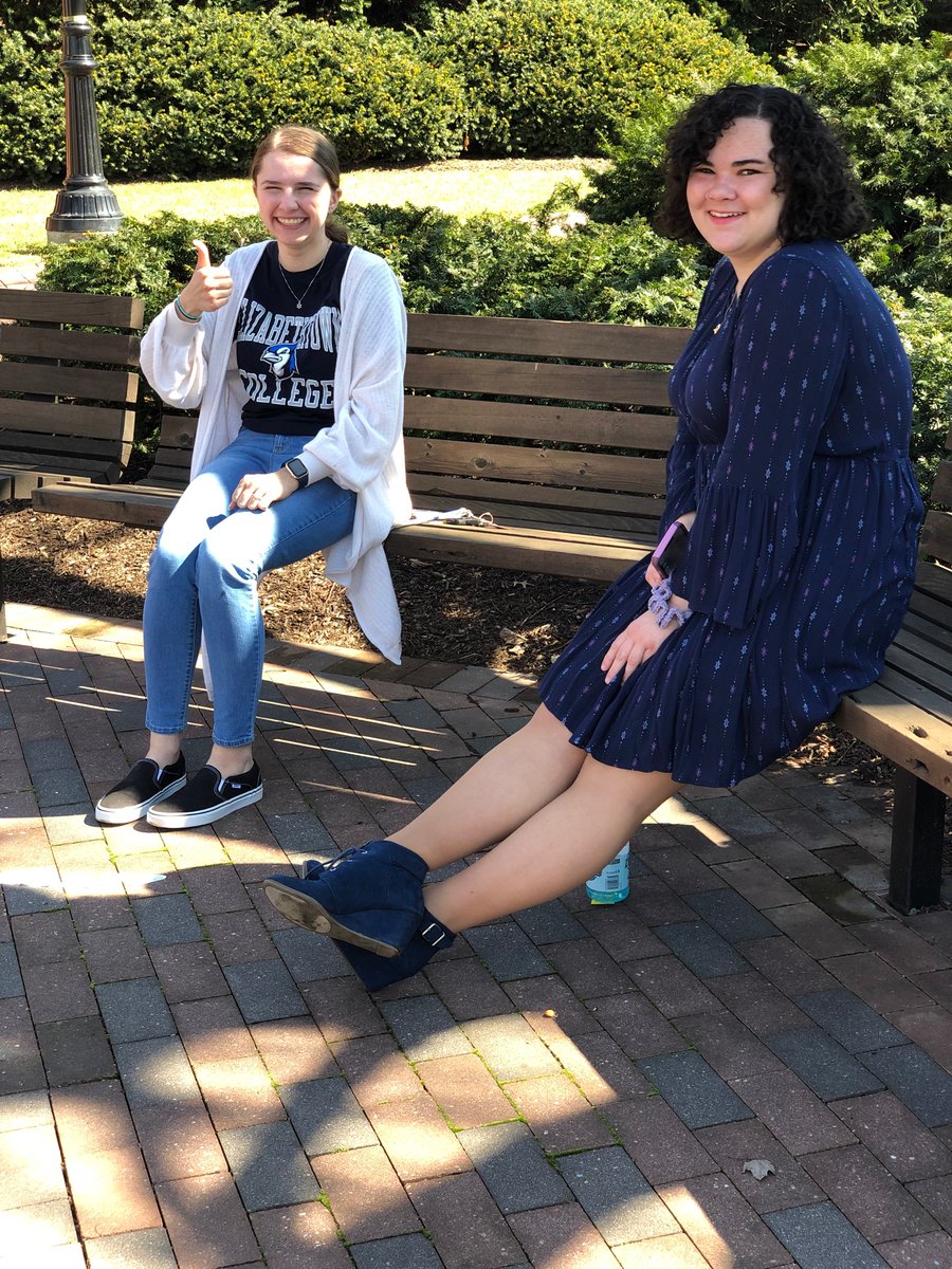 KCapLiteracy's tweet photo. Thinking about spelling instruction is better in the sunshine! #ETownLiteracyMethods @EDDeptEtown @EtownCollege https://t.co/mXJsVm1GUz